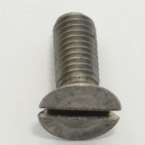 Zlevněný Šroub M6x16